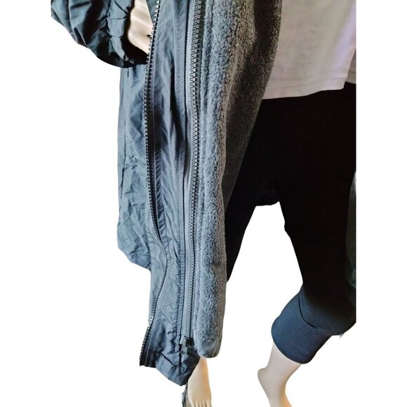 Woman Within Black Removable Hooded Raincoat Snap Button Zipper Closure Size 2X - Picture 6 of 14